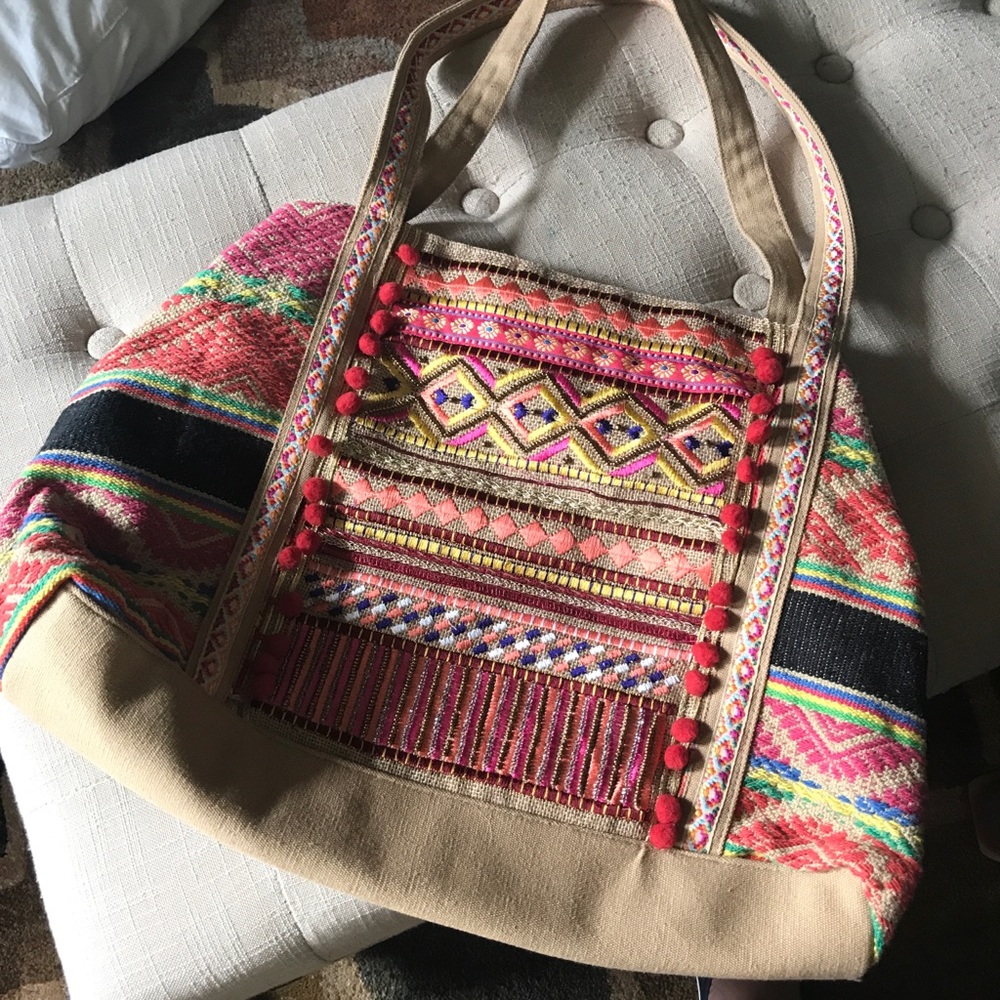 America & Beyond bag